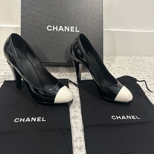 CHANEL Black Patent Leather Pumps with White Cap Toe Detail
